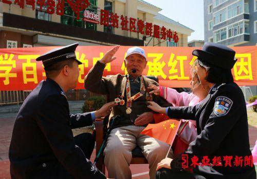 圈河出入境邊防檢查站開展 學黨史 活動 老戰士含淚講述戰斗故事